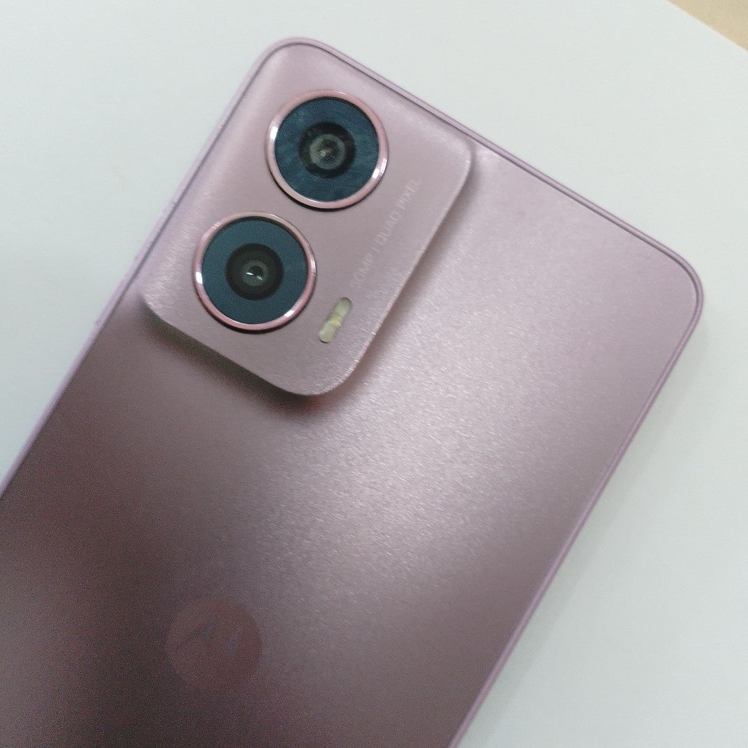 CELULAR MOTOROLA MOTO G24 XT2423-1 (2024) 256 GB 4 GB RAM (SEMINUEVO)