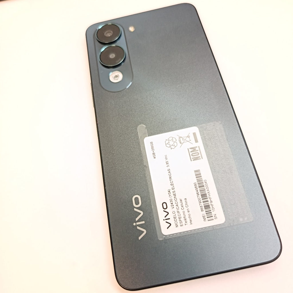 CELULAR VIVO Y04 V2430 (2025) 256 GB 4 GB RAM (SEMINUEVO)