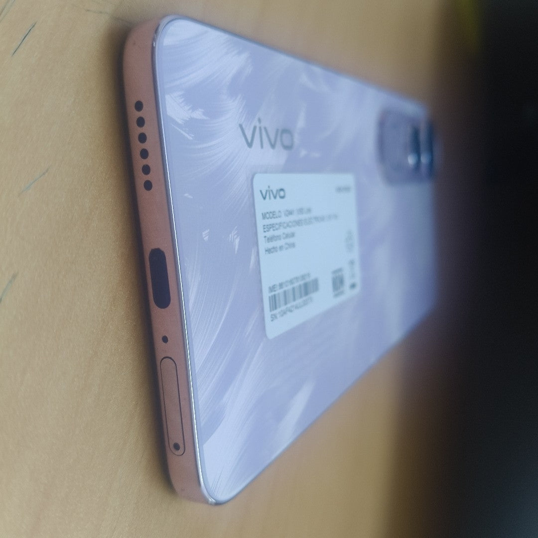 CELULAR VIVO V50 LITE V2441 (2025) 256 GB 8 GB RAM (SEMINUEVO)