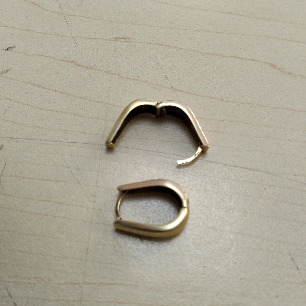 ARRACADAS PAR ORO COMBINADO 14 K 3.4 GRMS (SEMINUEVO)