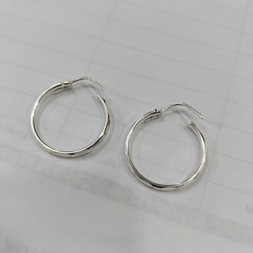 PAR ARRACADAS FACETADA PLATA .925 2.1 GR (NUEVO)
