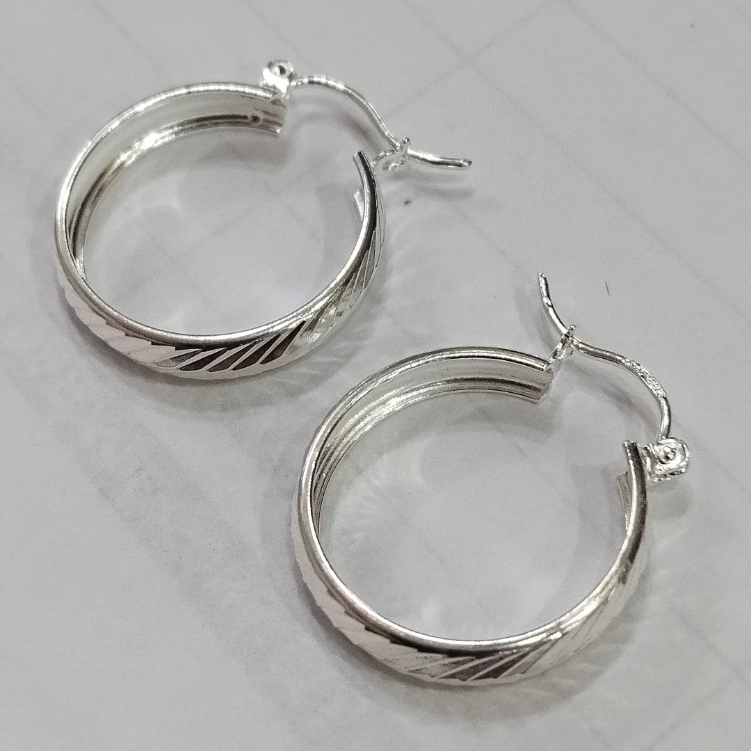 PAR ARRACADAS LABRADAS PLATA .925 2.2 GR (NUEVO)
