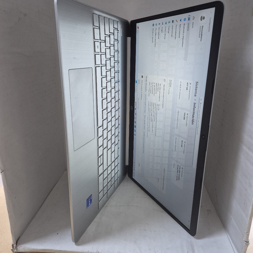 LAPTOP HP 15-DY5073DX (2023) 512 GB SSD 16 GB RAM (SEMINUEVO)