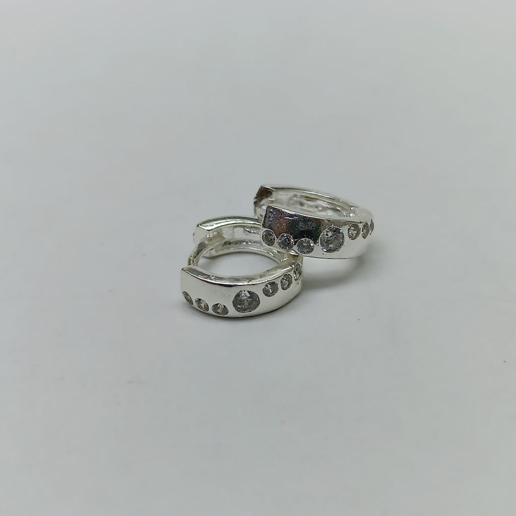 ARRACADAS C/CIRCONIAS PLATA .925 2.1 GR (NUEVO)