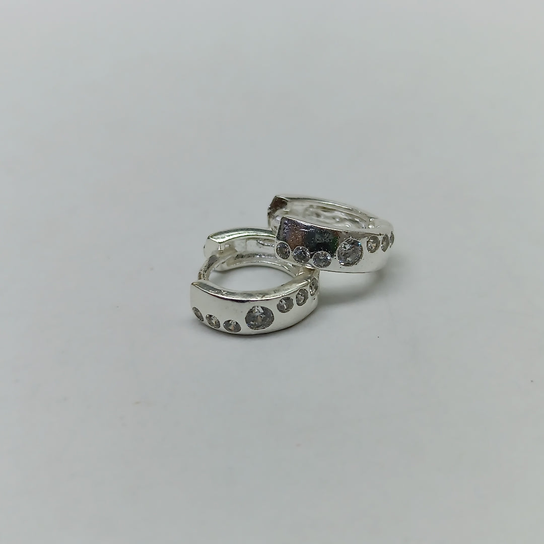 ARRACADAS C/CIRCONIAS PLATA .925 2.1 GR (NUEVO)