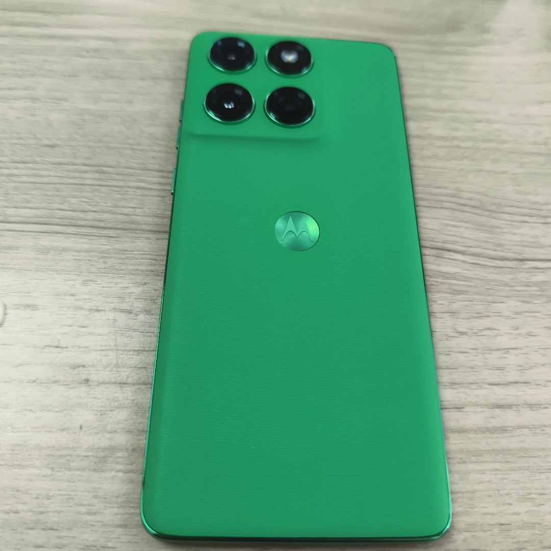 CELULAR MOTOROLA EDGE 60 XT2505-3 (2025) 512 GB 12 GB RAM (SEMINUEVO)