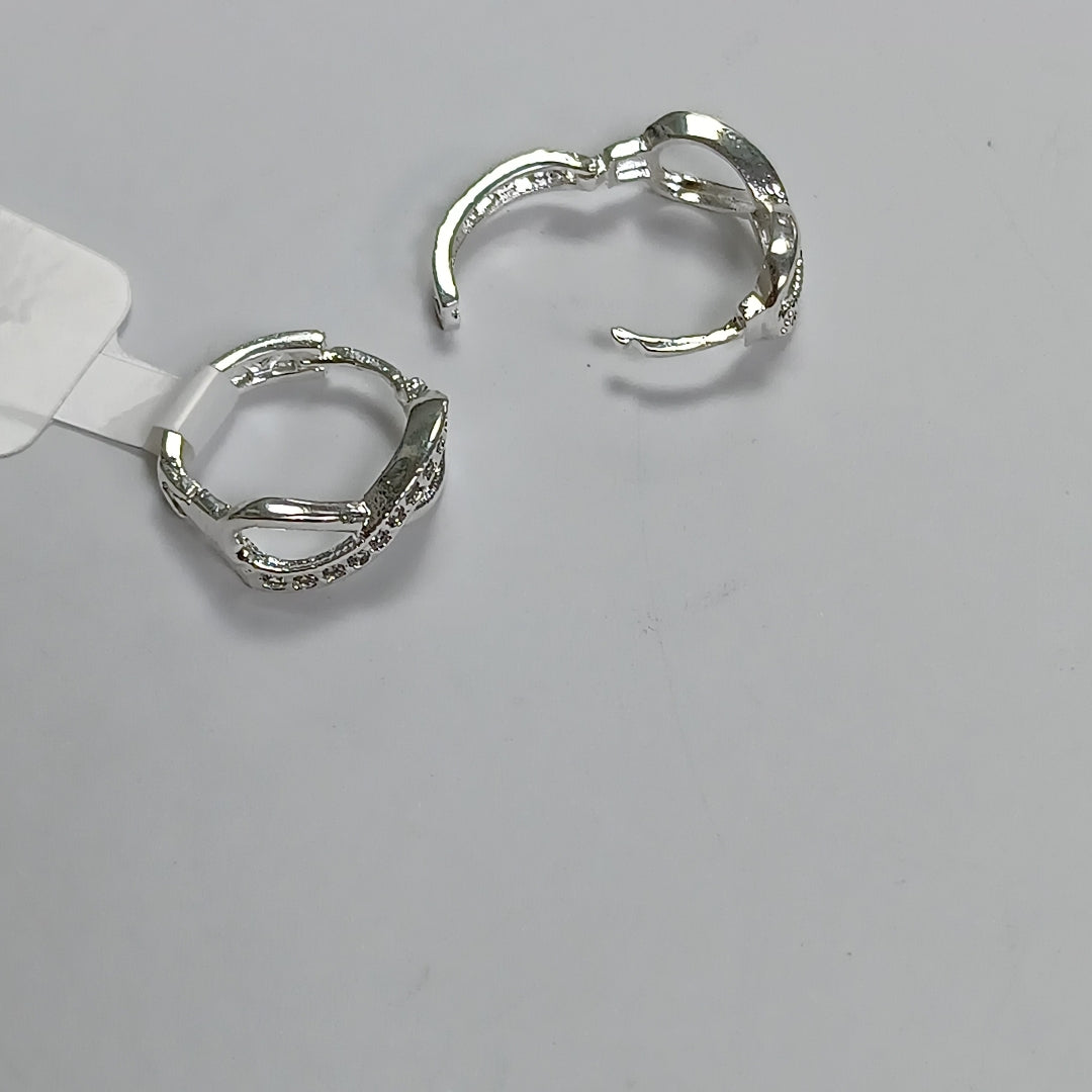 HUGGIES INFINITO CIRCONIAS PLATA .925 2.4 GR (NUEVO)