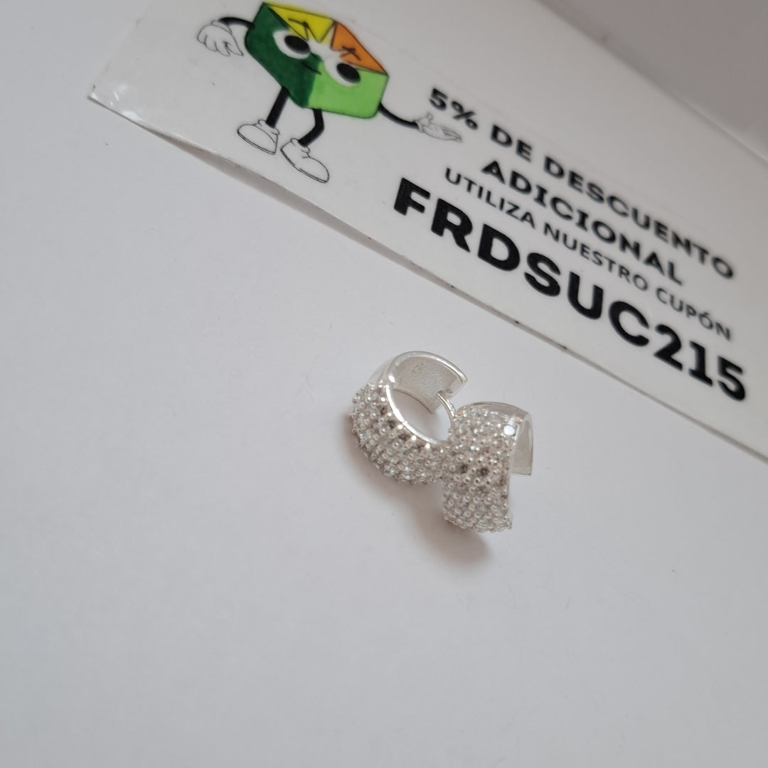 HUGGIES C/CIRCONIAS PLATA .925 5.6 GR (NUEVO)
