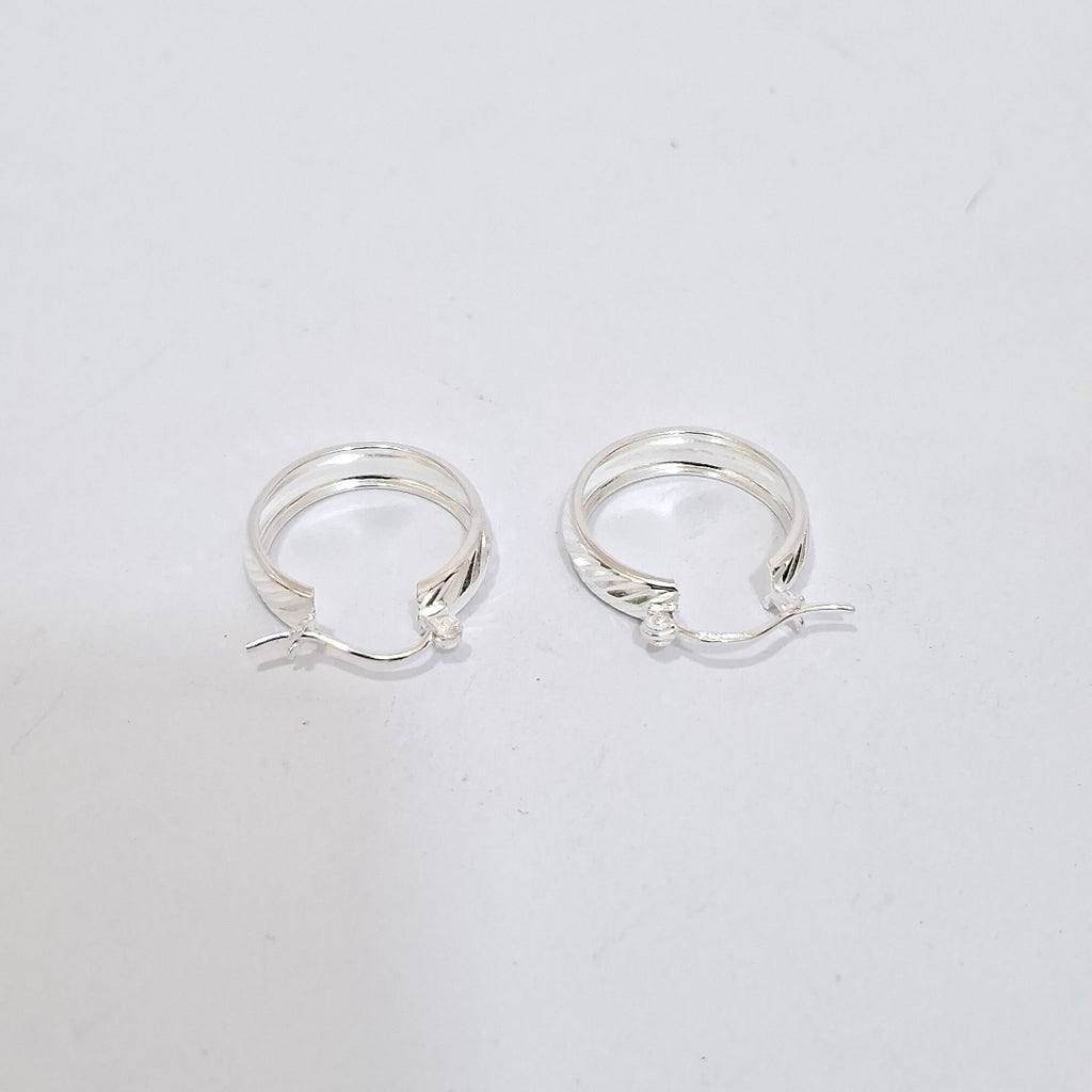 PAR ARRACADAS LABRADAS PLATA .925 2.2 GR (NUEVO)