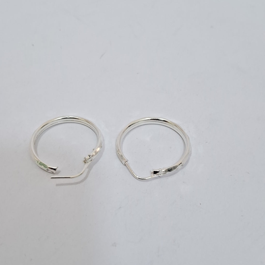 PAR ARRACADAS FACETADA PLATA .925 2.1 GR (NUEVO)