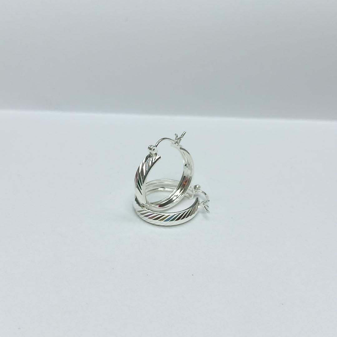 PAR ARRACADAS LABRADAS PLATA .925 2.4 GR (NUEVO)