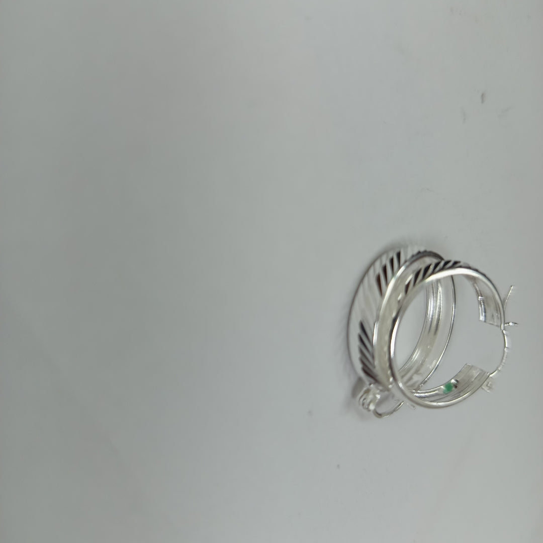 PAR ARRACADAS FACETADAS PLATA .925 2.3 GR (NUEVO)