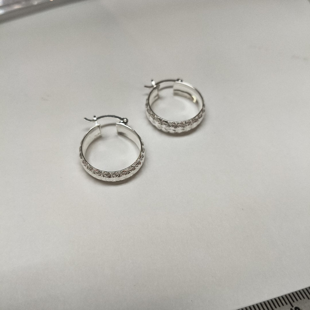 PAR ARRACADAS FACETADAS PLATA .925 3.4 GR (NUEVO)