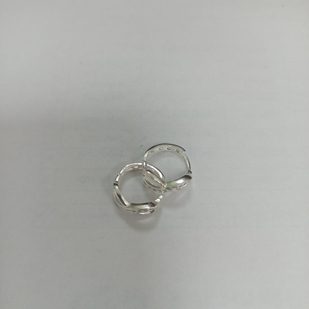 HUGGIES INFINITO CIRCONIAS PLATA .925 2.4 GR (NUEVO)
