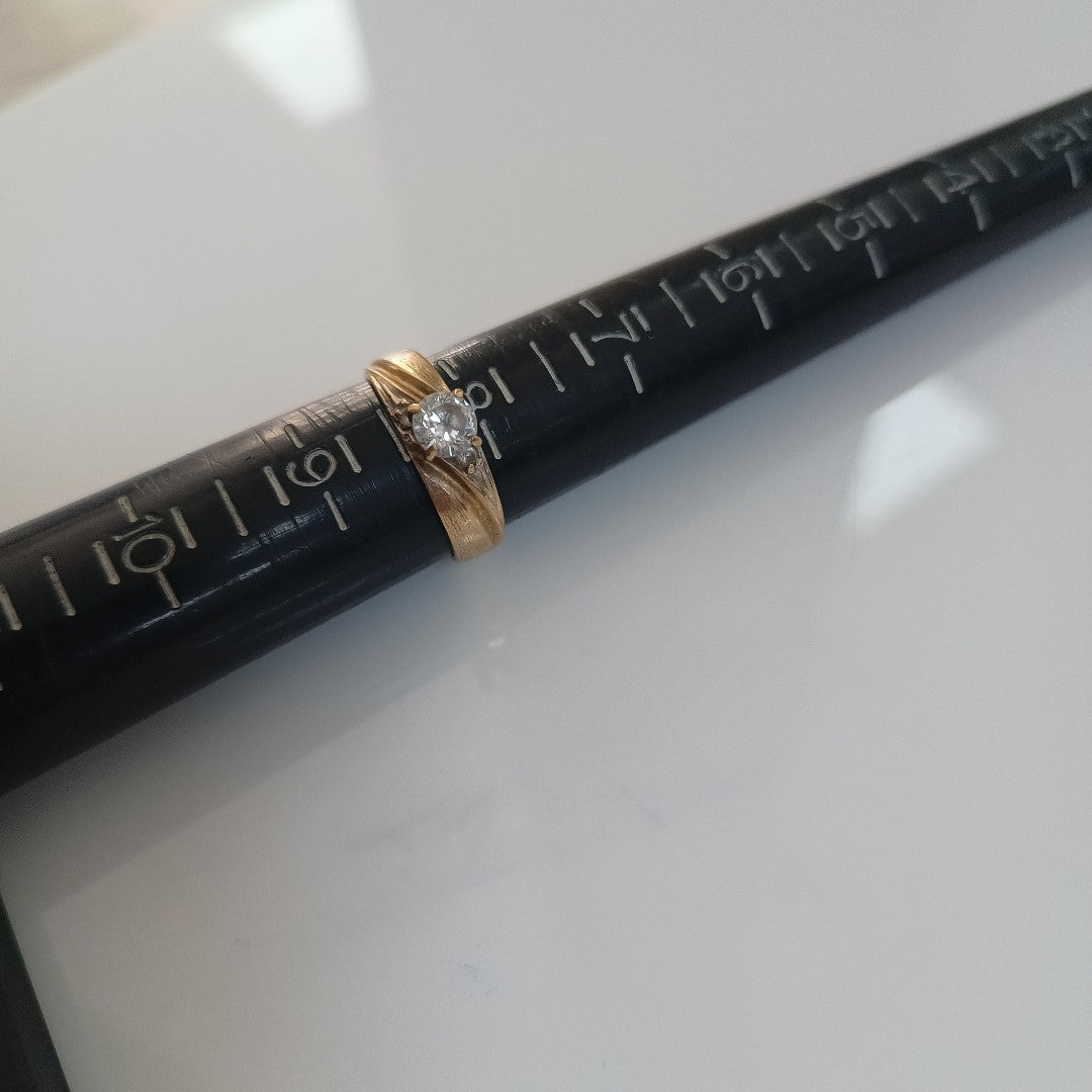 ANILLO ORO 10 K 3 GRMS (SEMINUEVO)