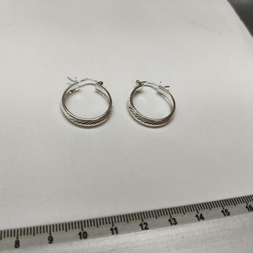 PAR ARRACADAS FACETADAS PLATA .925 2.3 GR (NUEVO)