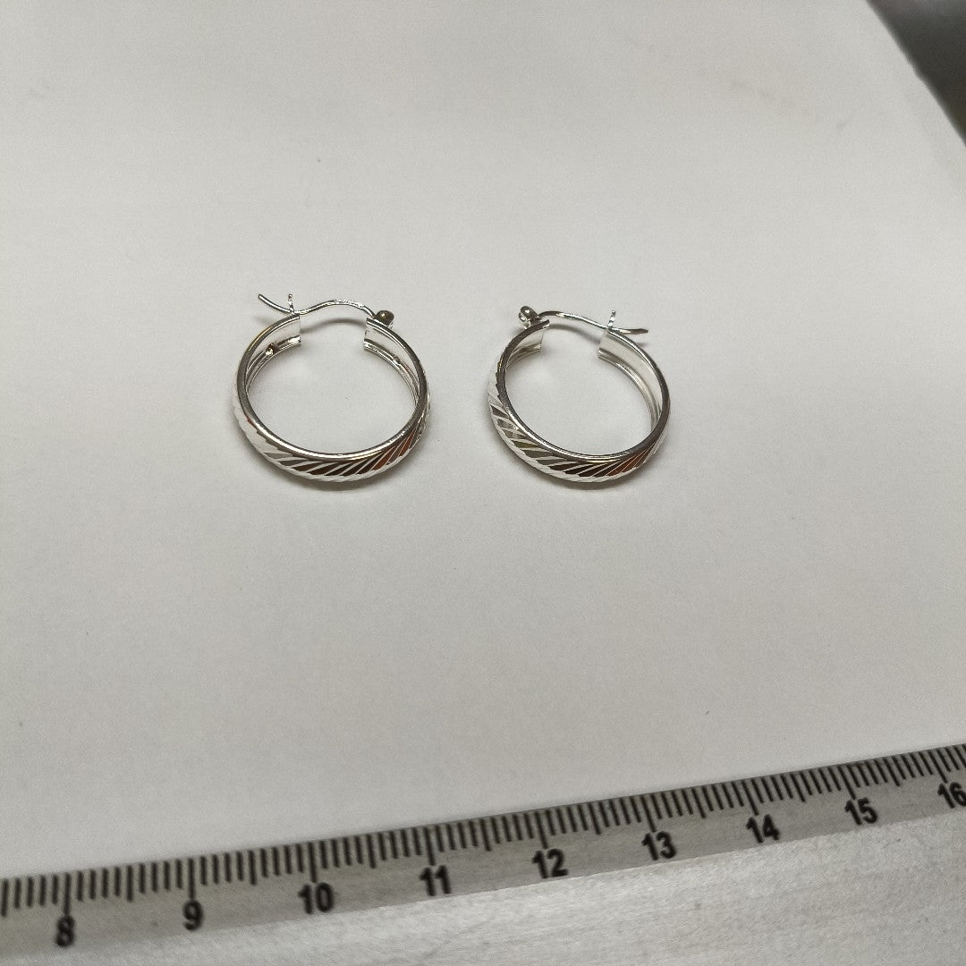 PAR ARRACADAS FACETADAS PLATA .925 2.3 GR (NUEVO)