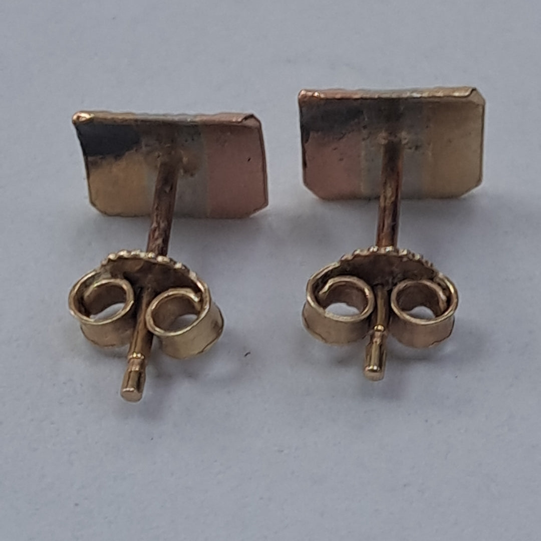 ARETES PAR ORO, ORO COMBINADO 14 K 1.5 GRMS (SEMINUEVO)