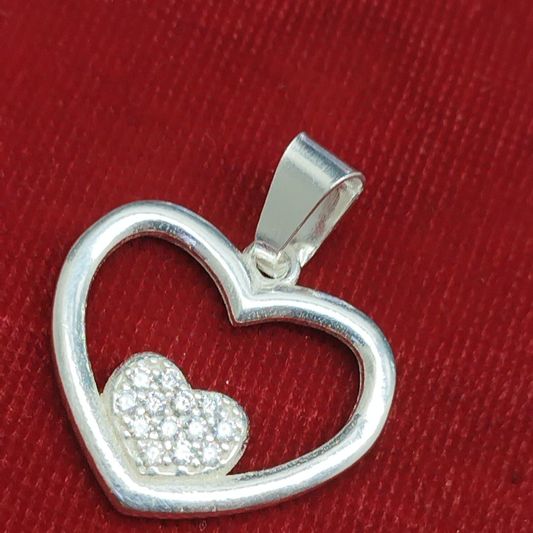 DIJE CORAZON C/CIRCONIAS PLATA .925 2.4 GR (NUEVO)