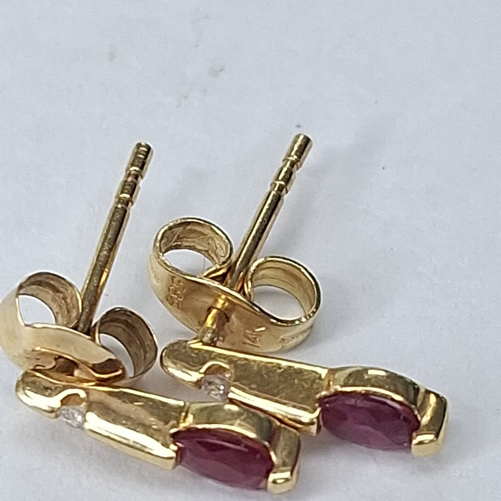 BROQUELES PAR ORO 14 K 0,90 GRMS (SEMINUEVO)