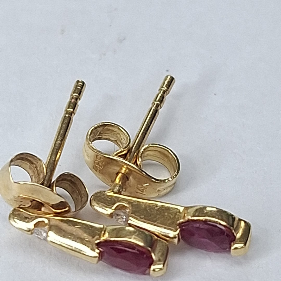 BROQUELES PAR ORO 14 K 0,90 GRMS (SEMINUEVO)