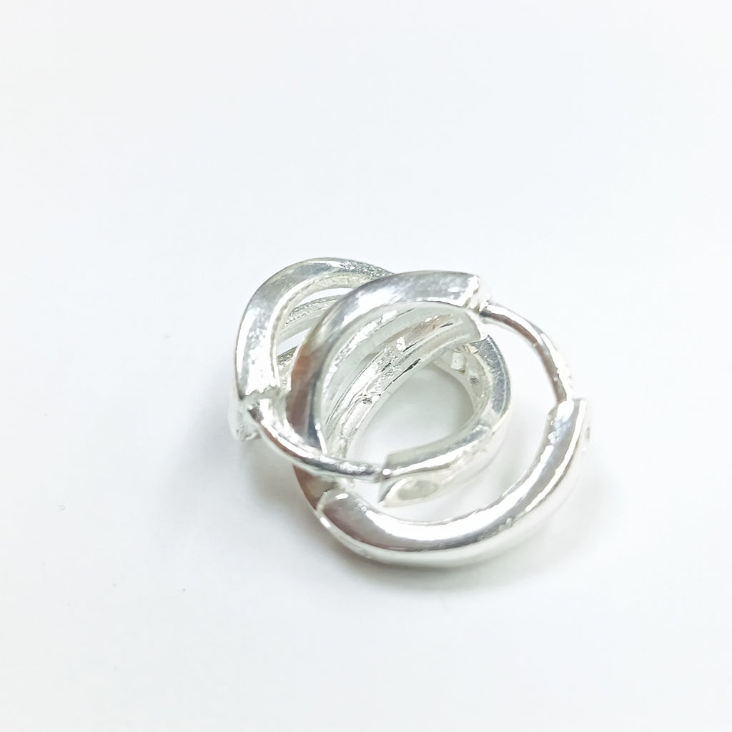 HUGGIES PLATA .925 2.7 GR (NUEVO)