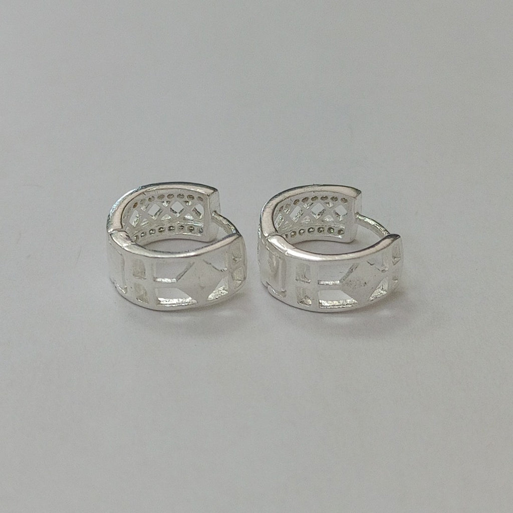 HUGGIES C/CIRCONIAS PLATA .925 2.7 GR (NUEVO)