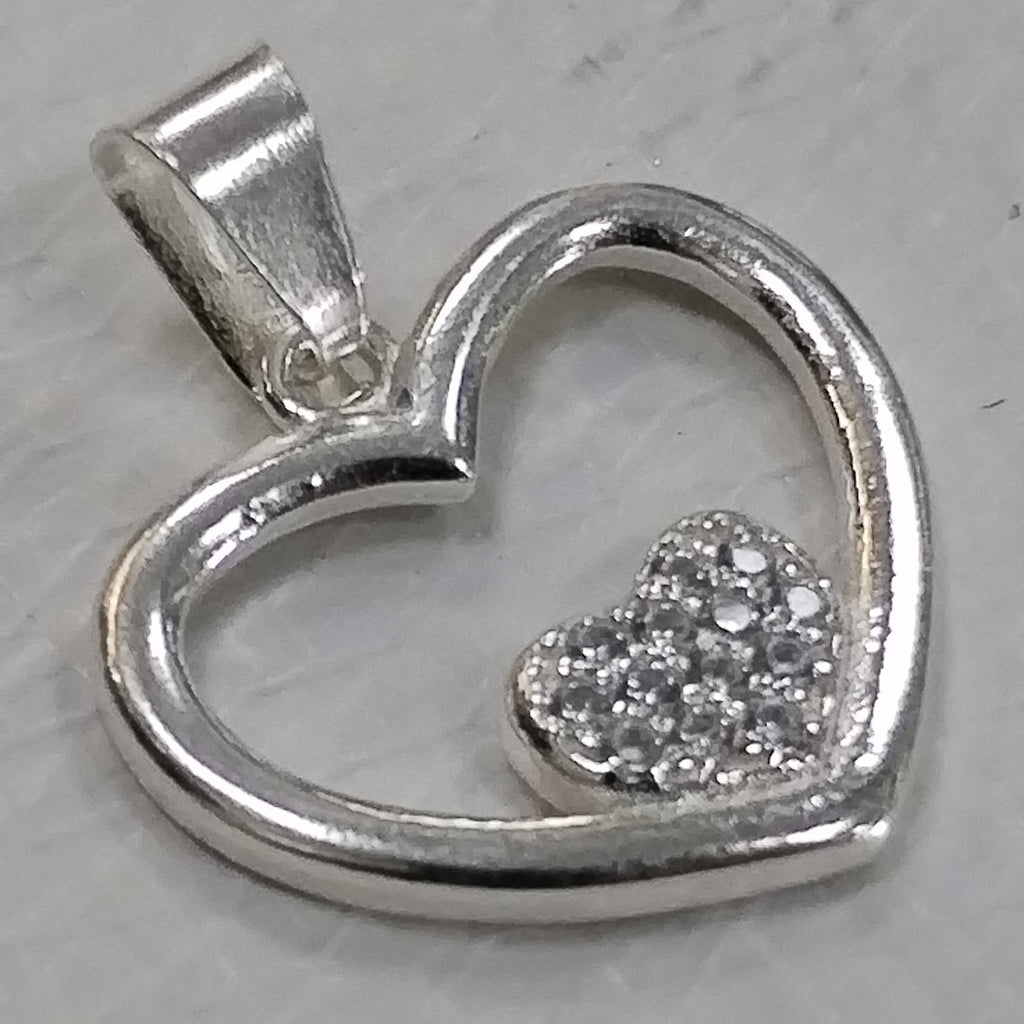 DIJE CORAZON C/CIRCONIAS PLATA .925 2.5 GR (NUEVO)