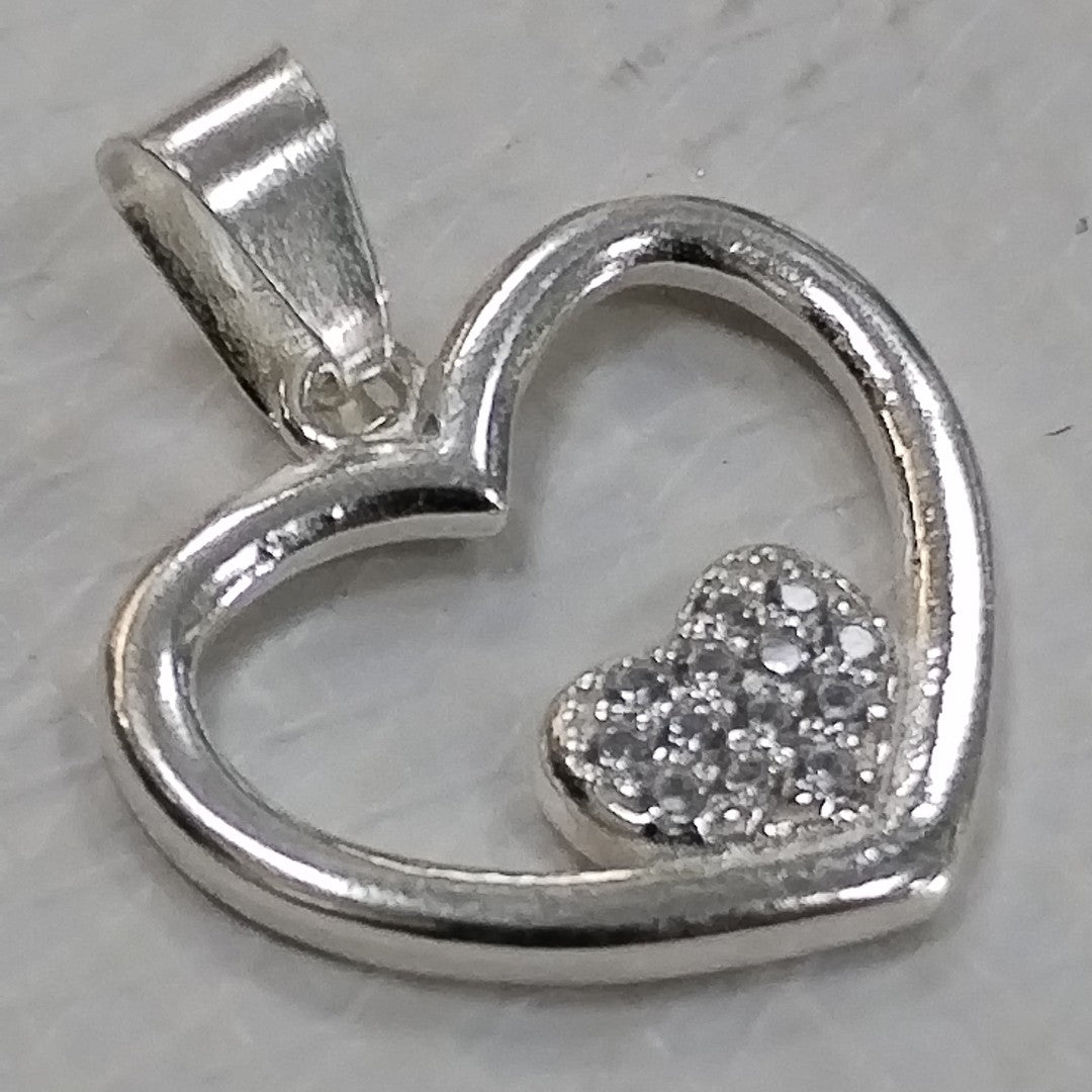 DIJE CORAZON C/CIRCONIAS PLATA .925 2.5 GR (NUEVO)