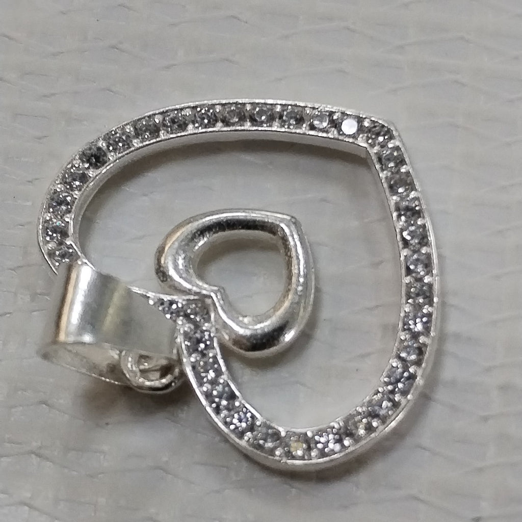 DIJE CORAZON C/CIRCONIAS PLATA .925 2.7 GR (NUEVO)