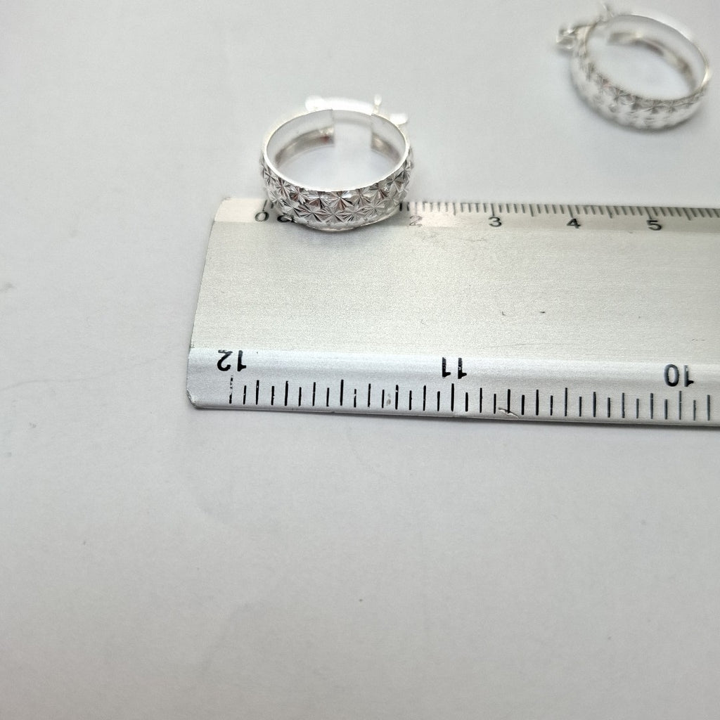 PAR ARRACADAS FACETADAS PLATA .925 3.3 GR (NUEVO)