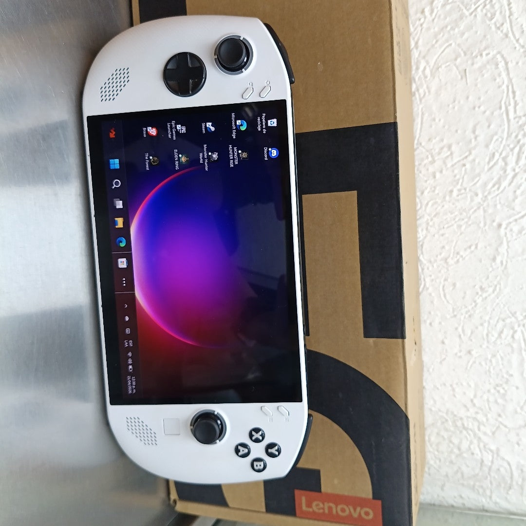 CONSOLA DE VIDEOJUEGO LENOVO LEGION GO S (2025) 512 GB SSD 16 GB RAM (SEMINUEVO)