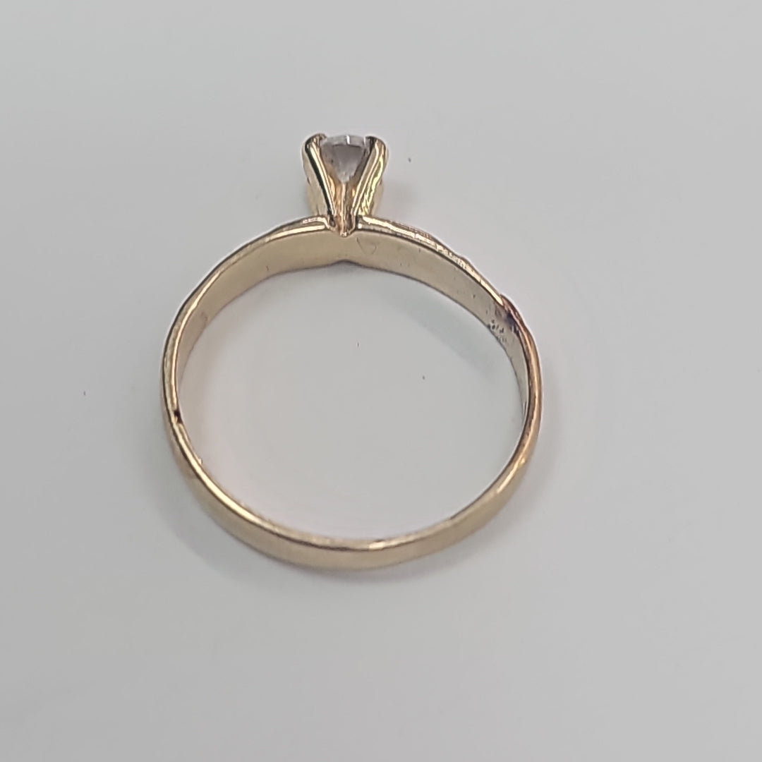 SOLITARIO ORO 14 K 1,70 GRMS (SEMINUEVO)