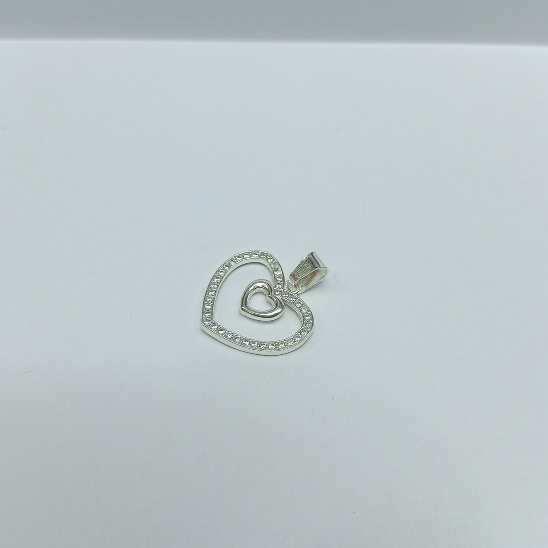 DIJE CORAZON C/CIRCONIAS PLATA .925 2.7 GR (NUEVO)