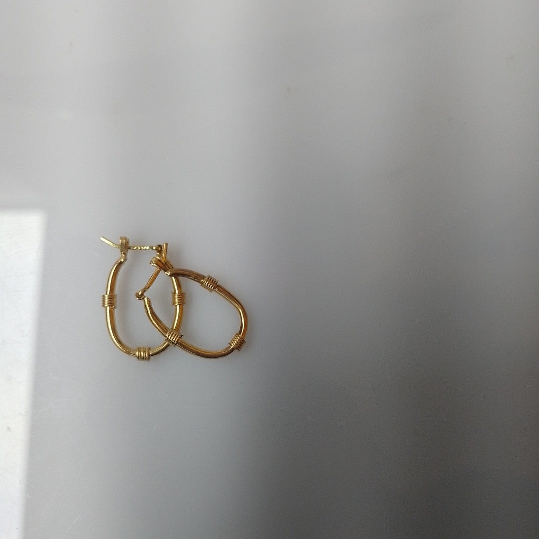 ARRACADAS PAR ORO 14 K 3.2 GRMS (SEMINUEVO)