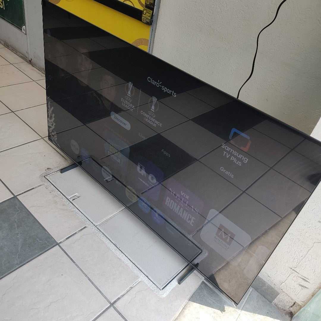 PANTALLA SAMSUNG UN55U8200FF (2025) 55" LED 4K (SEMINUEVO)