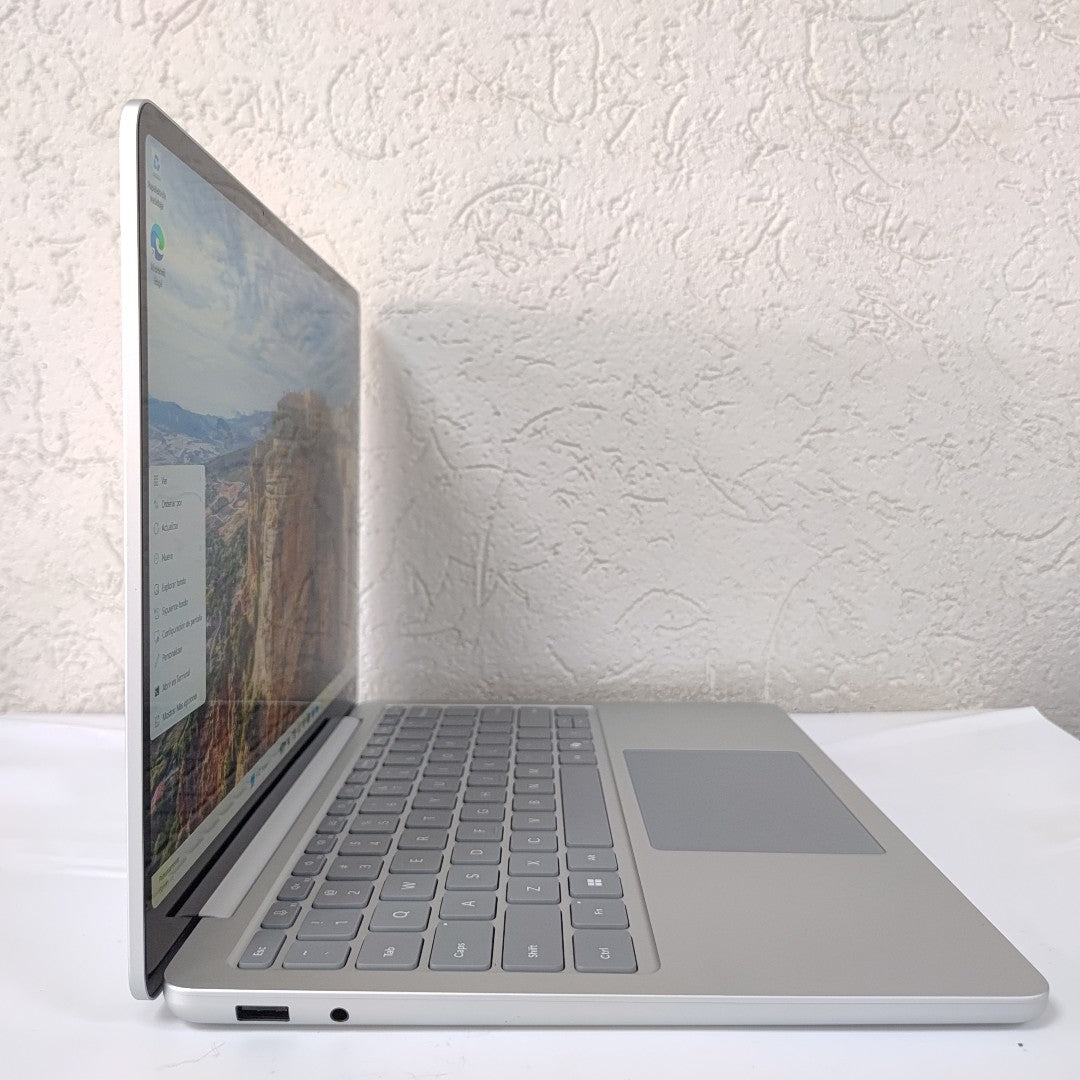 LAPTOP MICROSOFT SURFACE LAPTOP 2095 (2025) 256 GB SSD 16 GB RAM (SEMINUEVO)