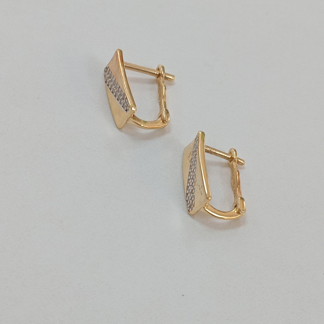 ARETES PAR ORO 14 K 2.9 GRMS (SEMINUEVO)