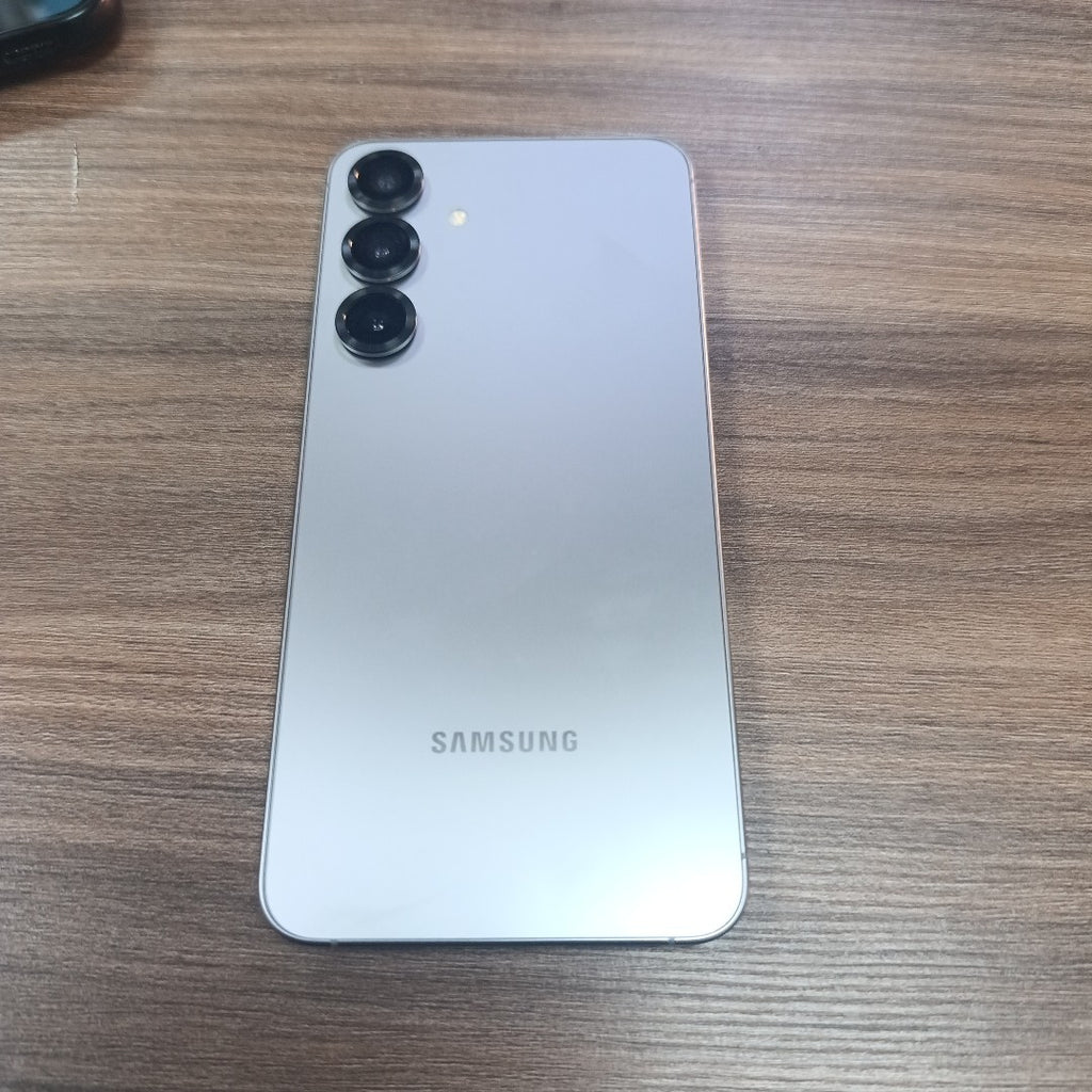 CELULAR SAMSUNG GALAXY S25+ SM-S936B (2025) 512 GB 12 GB RAM (SEMINUEVO)