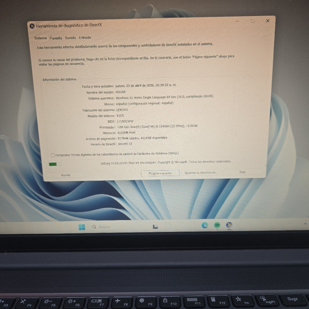LAPTOP LENOVO IDEAPAD SLIM 3 15IAH8 (2024) 512 GB SSD 8 GB RAM (SEMINUEVO)