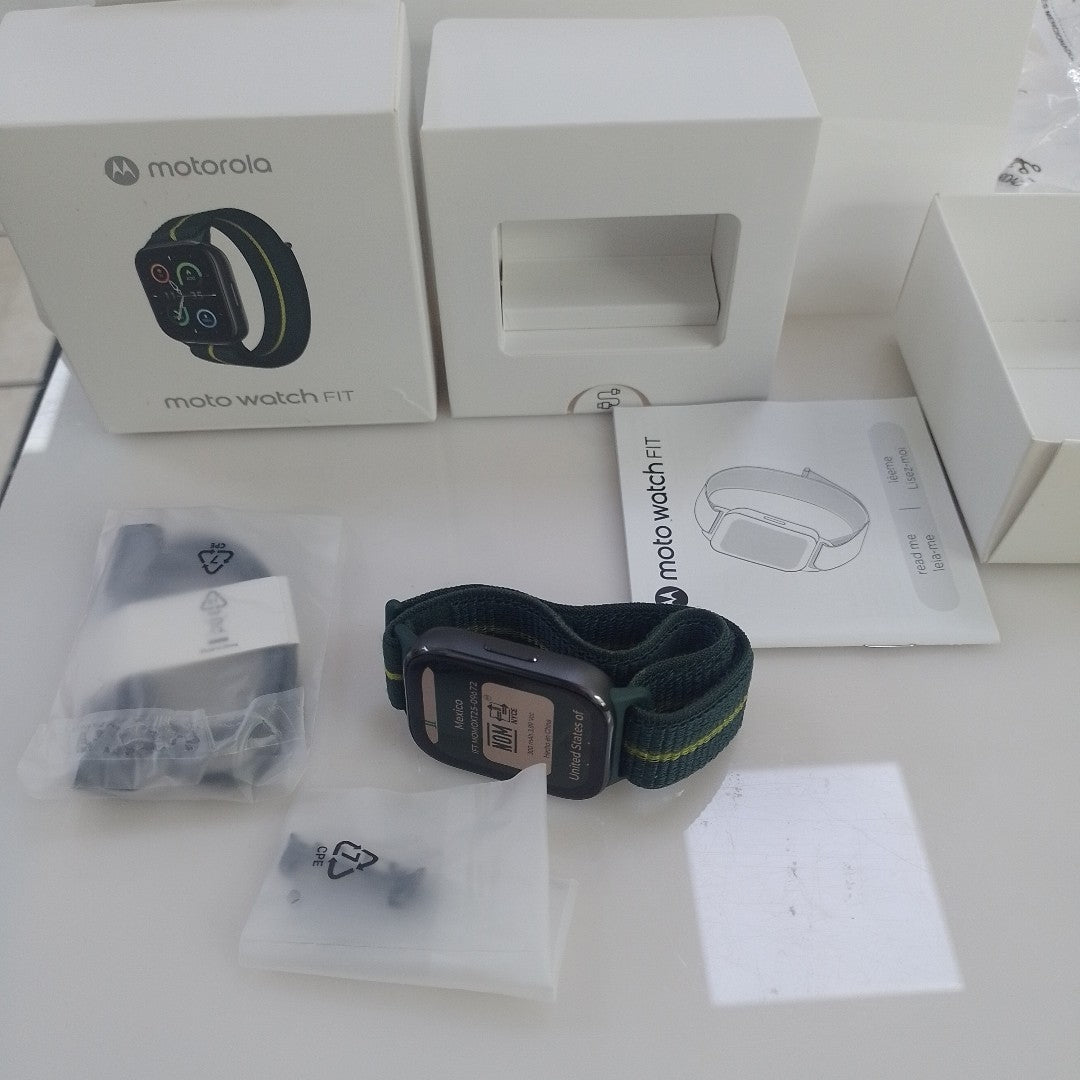 SMARTWATCH MOTOROLA MOTO WATCH FIT 49 MM BLUETOOTH (SEMINUEVO)
