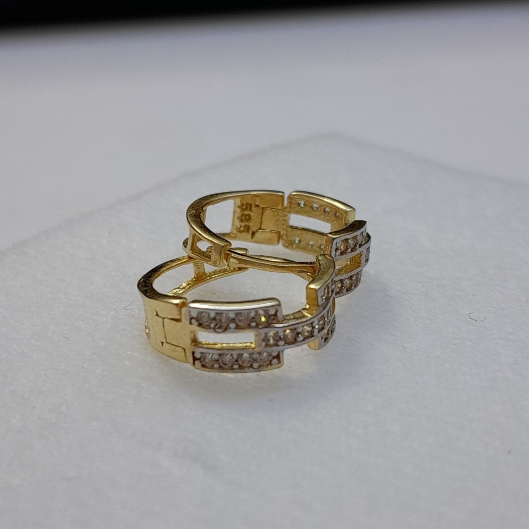 HUGGIES ORO 14K 2.3 (NUEVO)