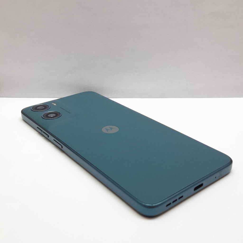 CELULAR MOTOROLA MOTO G06 XT2535-2 (2025) 64 GB 4 GB RAM (SEMINUEVO)