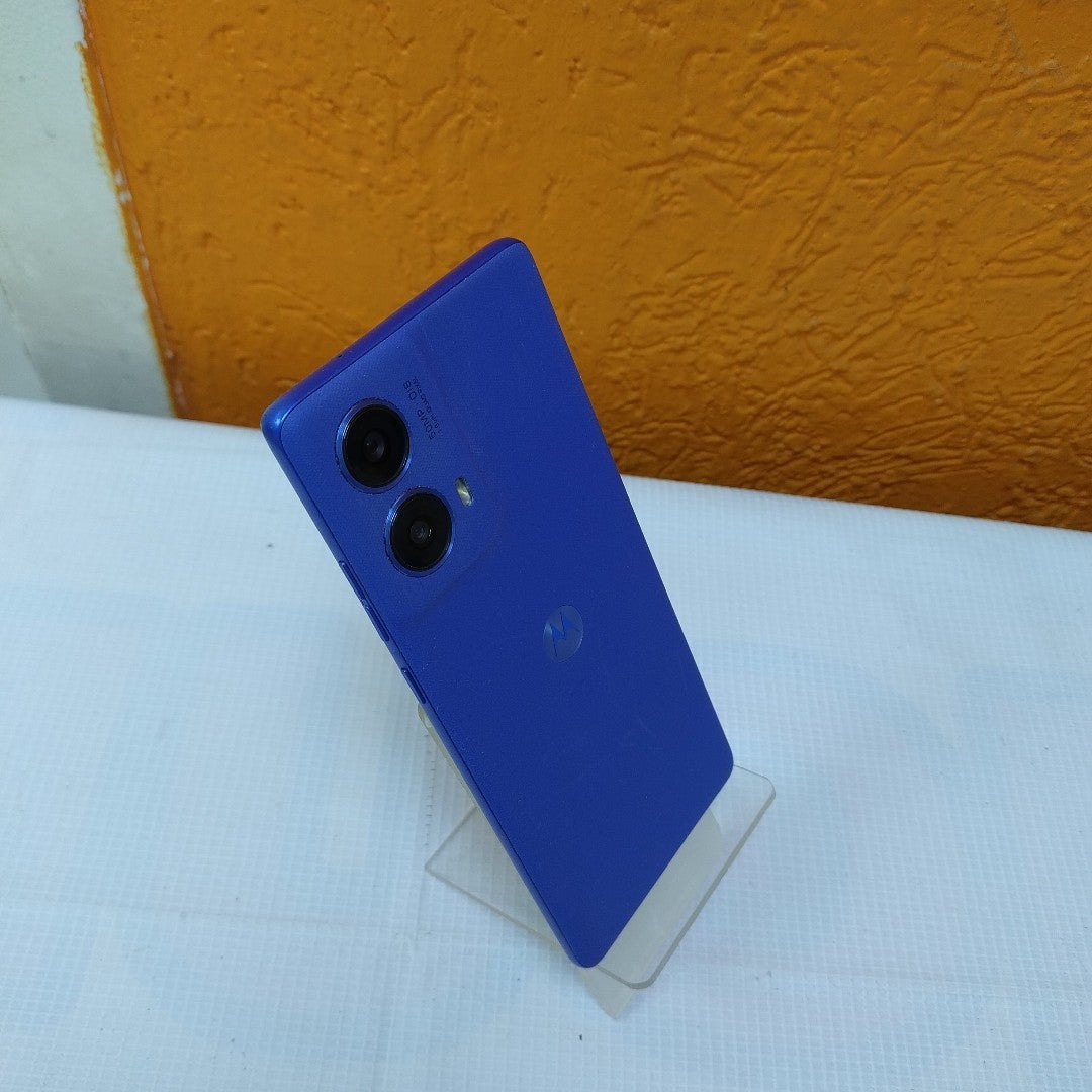 CELULAR MOTOROLA MOTO G85 5G XT2427-1 256 GB 8 GB RAM (SEMINUEVO)