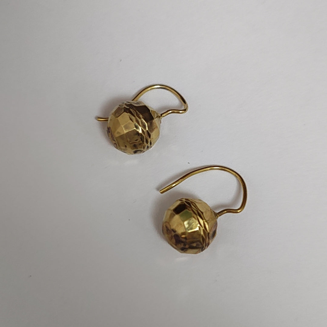 ARETES PAR ORO 18 K 3.7 GRMS (SEMINUEVO)