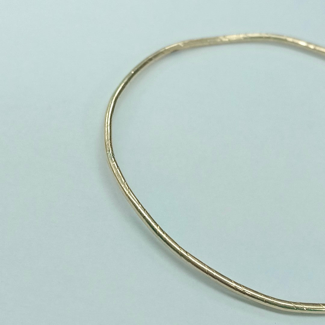 PULSERA RIGIDA ORO 14 K 3.7 GRMS (SEMINUEVO)