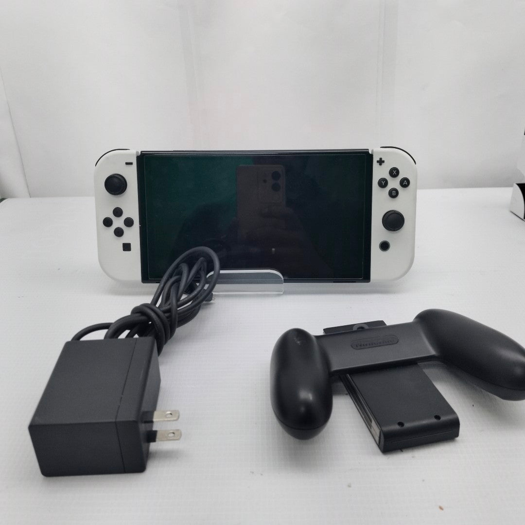 CONSOLA DE VIDEOJUEGO NINTENDO SWITCH OLED 64 GB (SEMINUEVO)