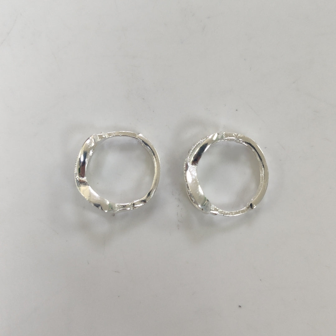 HUGGIES INFINITO CIRCONIAS PLATA .925 2.4 GR (NUEVO)
