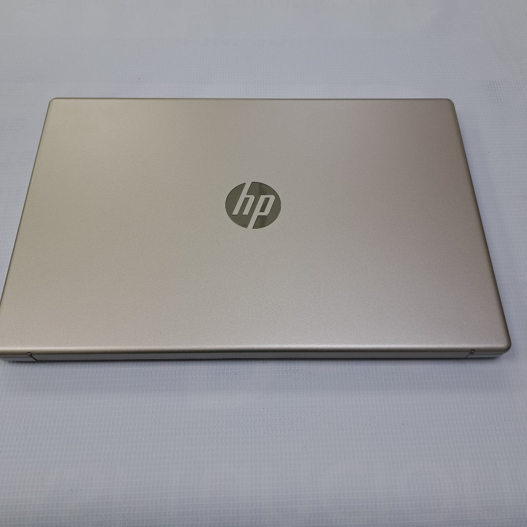 LAPTOP HP 15-FD0236LA (2025) 512 GB SSD 8 GB RAM (SEMINUEVO)