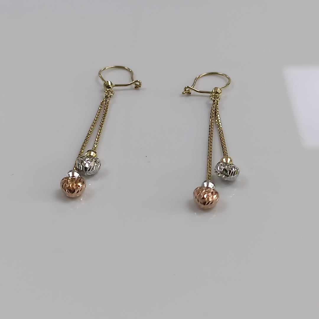 ARETES PAR ORO 14 K 2.7 GRMS (SEMINUEVO)
